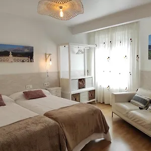  Apartment Kaixo Salegi Piso Centro 2h-salon-2wc-parking-ess02940